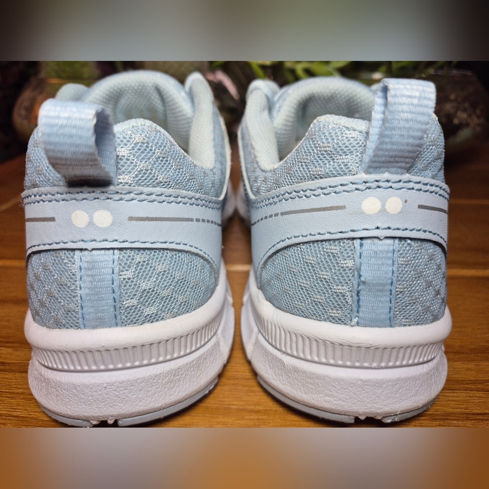 Ryka 'Heather' Walking Sneakers - Size 8 - Picture 4 of 7